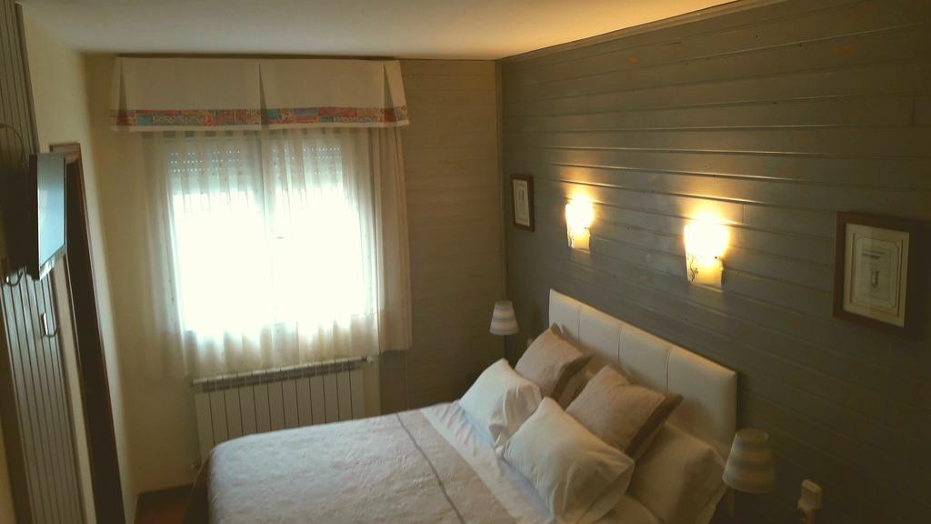 Hostal Martin - Sanabria Ribadelago Exterior photo