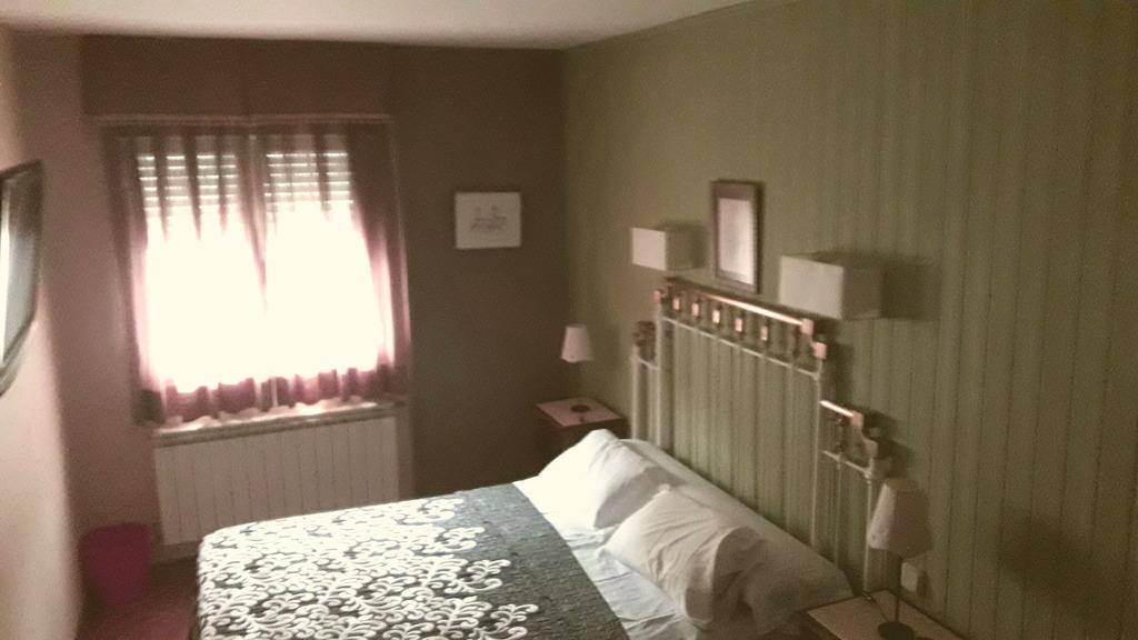 Hostal Martin - Sanabria Ribadelago Exterior photo