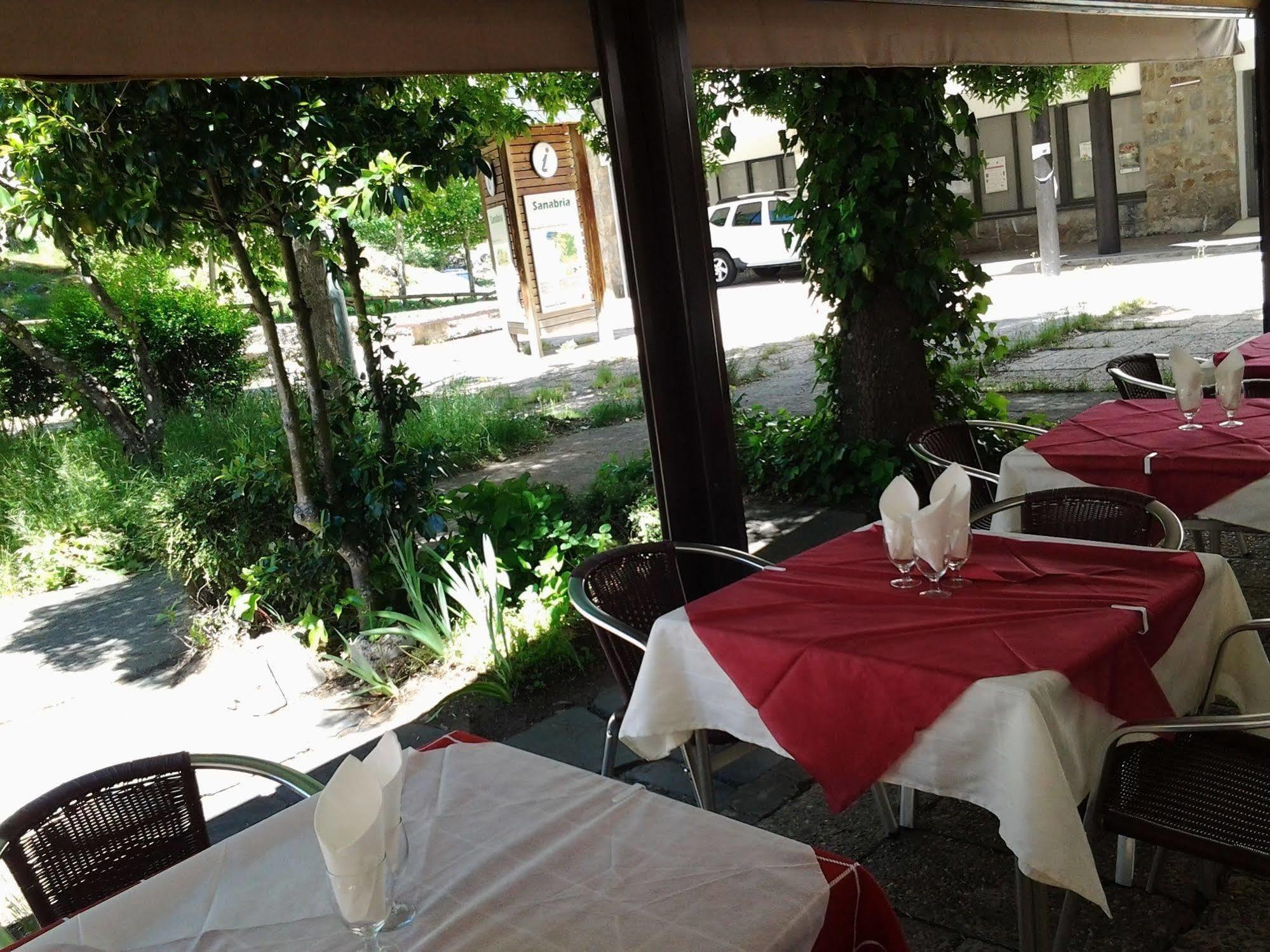 Hostal Martin - Sanabria Ribadelago Exterior photo