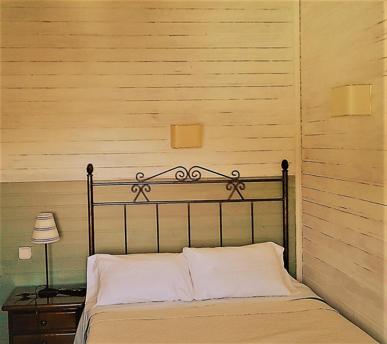 Hostal Martin - Sanabria Ribadelago Exterior photo